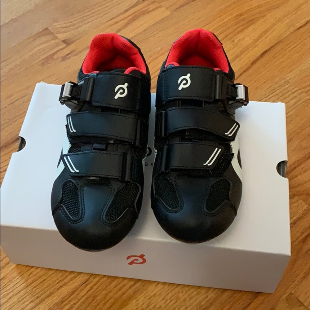 Peloton cycling shoes women’s size 8 (39)